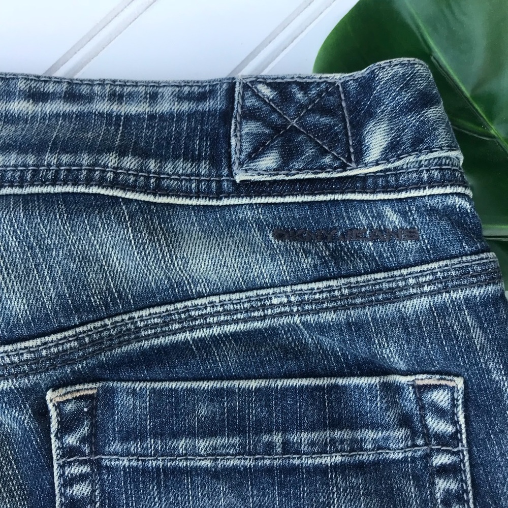 DKNY Jean Capris - Picture 5 of 6